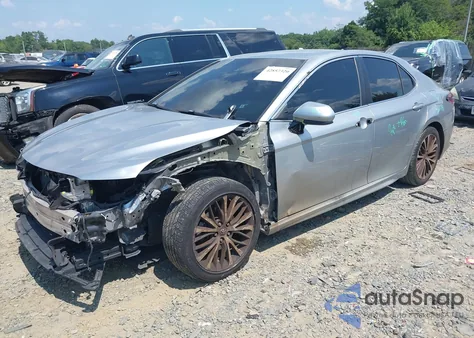 2018 Toyota Camry Se z USA, uszkodzony, nr VIN 4T1B11HK4JU540958